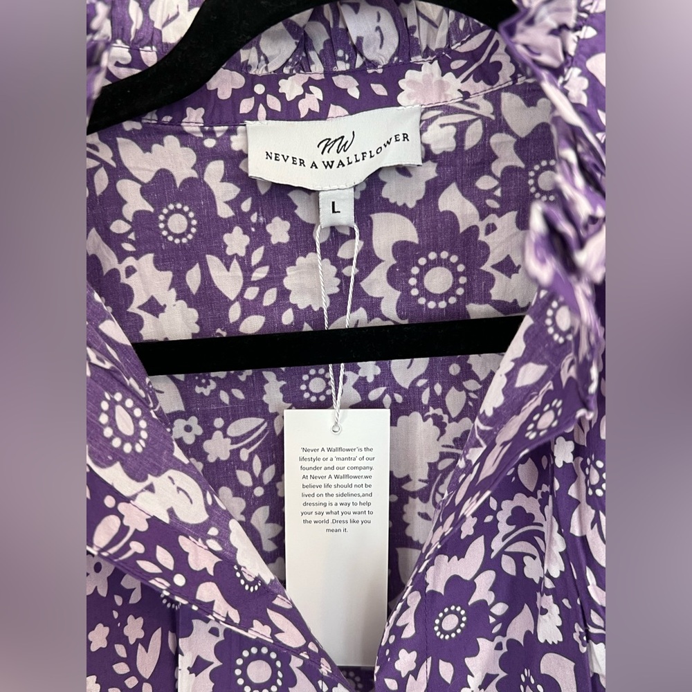 Never A Wallflower Floral Cotton Blouse Purple White Sz L NWT - Picture 6 of 8